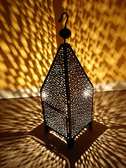 Oron Moroccan garden lantern