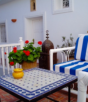 Small square Moroccan mosaic table